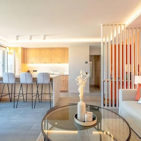 Le Sublime L View & Terrace L Shellter * Saint-Tropez