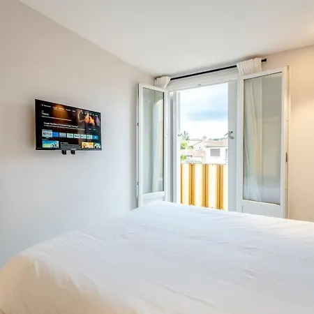 Apartament Le Sublime L View & Terrace L Shellter Saint-Tropez